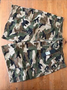 Men's Camo Cargo Shorts - Green Woodland